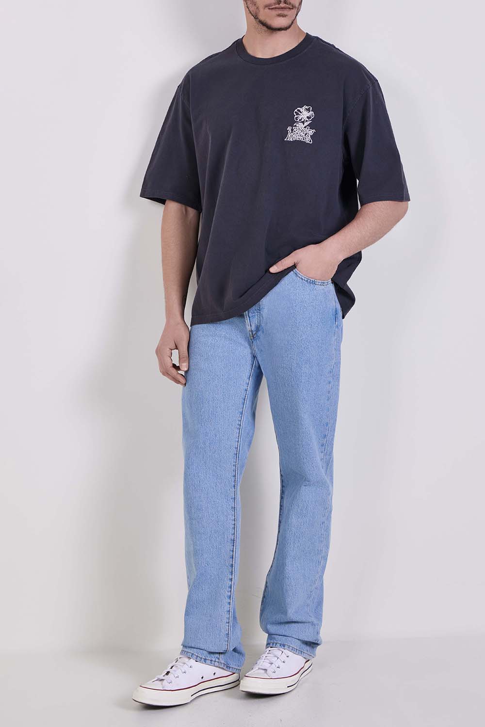 חולצת טי בגזרה משוחררת